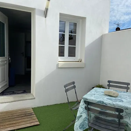 Maisonnette Oléron à 30 Mètres De La 3 étoiles * Saint-Denis-dʼOléron